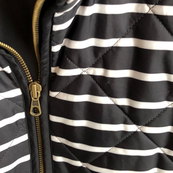 Gap striped puffer vest - Picture 4 of 4